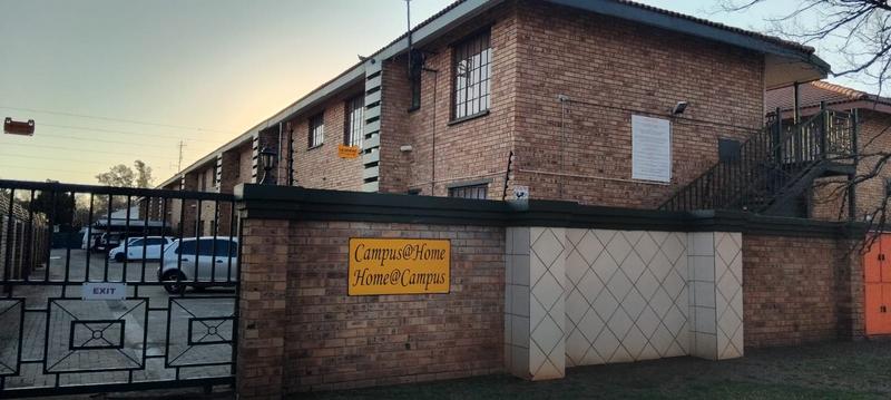 2 Bedroom Property for Sale in Kannoniers Park North West